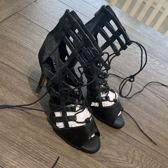 NWT BURJU Tiyah Open Toe Strappy Lace Up Heeled Sandals | Size 11 - Picture 8 of 11